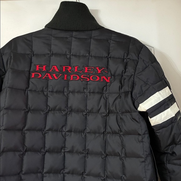 Harley-Davidson Black Quilted Jacket with Red Accents - Picture 4 of 4